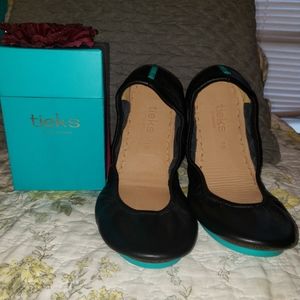 Matte Black Tieks Size: 10